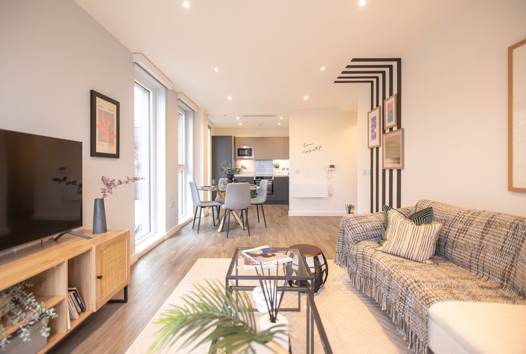 2 bedroom apartment for sale - Image 1