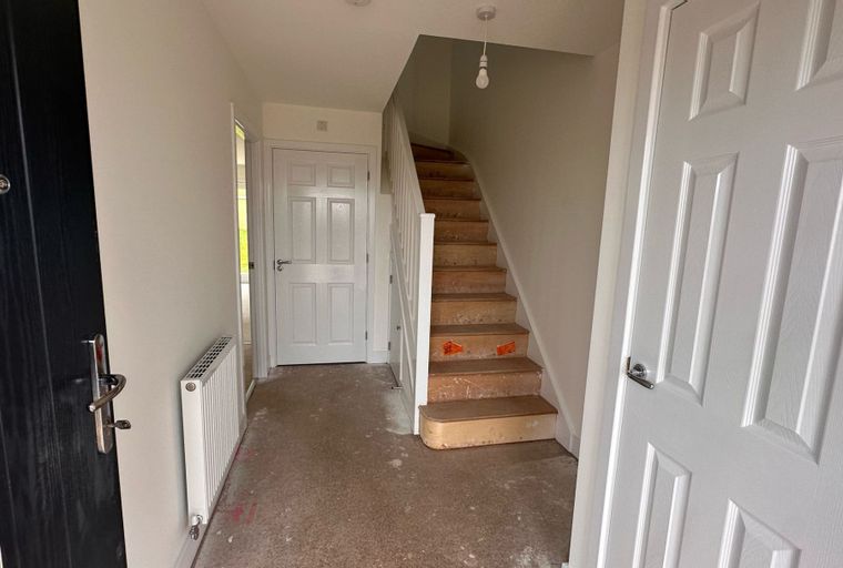 3 bedroom house for sale - Image 2