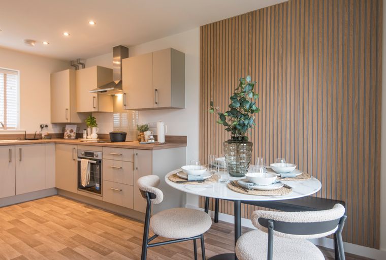 3 bedroom house for sale - Image 2