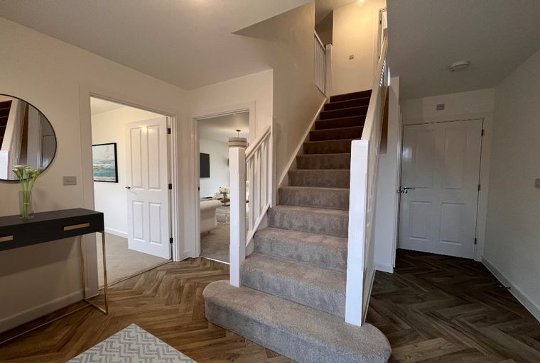 4 bedroom house for sale - Image 3