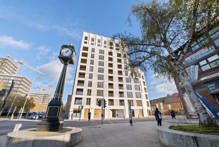 1 bedroom apartment for sale - Image 3