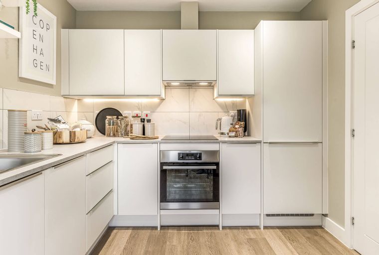 2 bedroom house for sale - Image 1