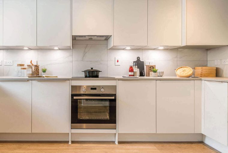 2 bedroom apartment for sale - Image 2