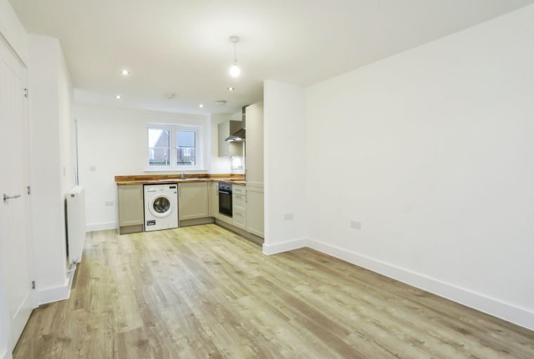 1 bedroom house for sale - Image 3