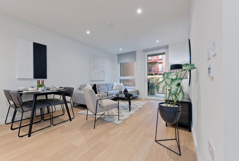 2 bedroom apartment for sale - Image 3