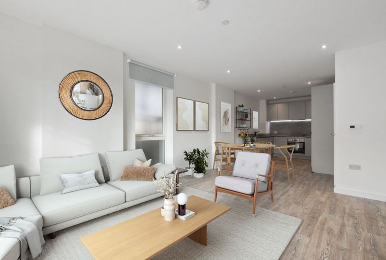 3 bedroom apartment for sale - Image 3