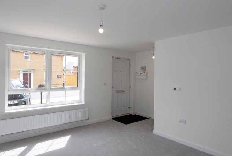 3 bedroom house for sale - Image 3