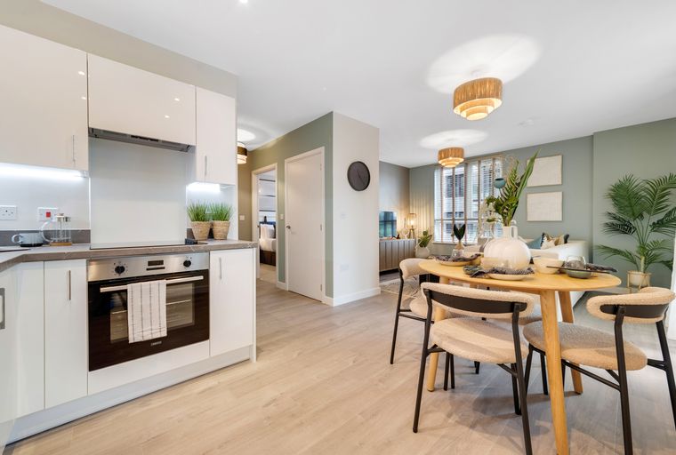 1 bedroom apartment for sale - Image 1
