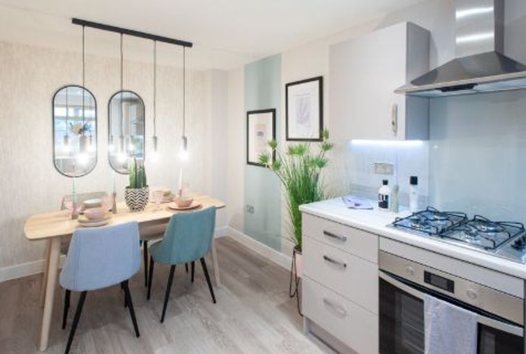 3 bedroom house for sale - Image 3