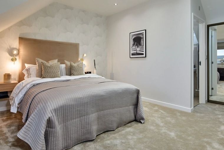 3 bedroom house for sale - Image 2