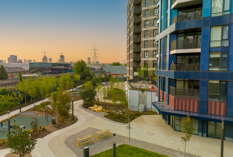 1 bedroom apartment for sale - Image 1