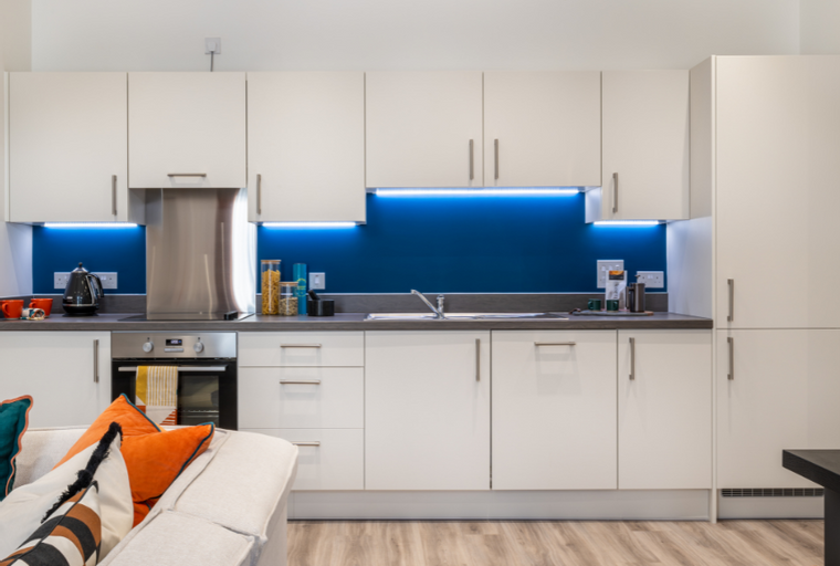 2 bedroom apartment for sale - Image 1