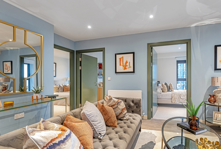 3 bedroom apartment for sale - Image 1