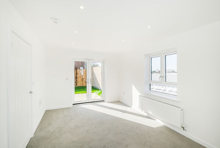 3 bedroom house for sale - Image 3
