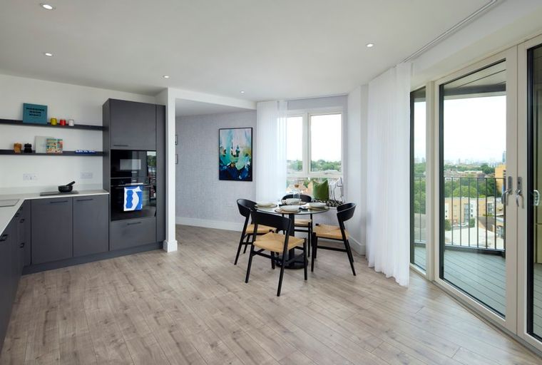 1 bedroom apartment for sale - Image 2