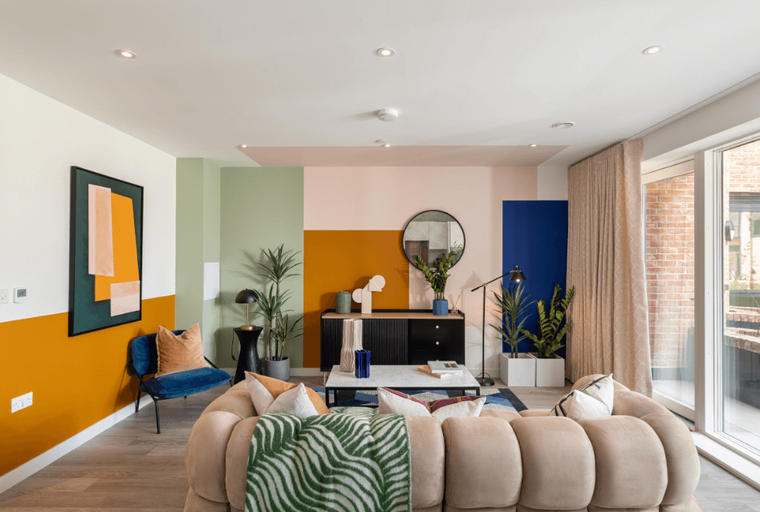 2 bedroom apartment for sale - Image 2