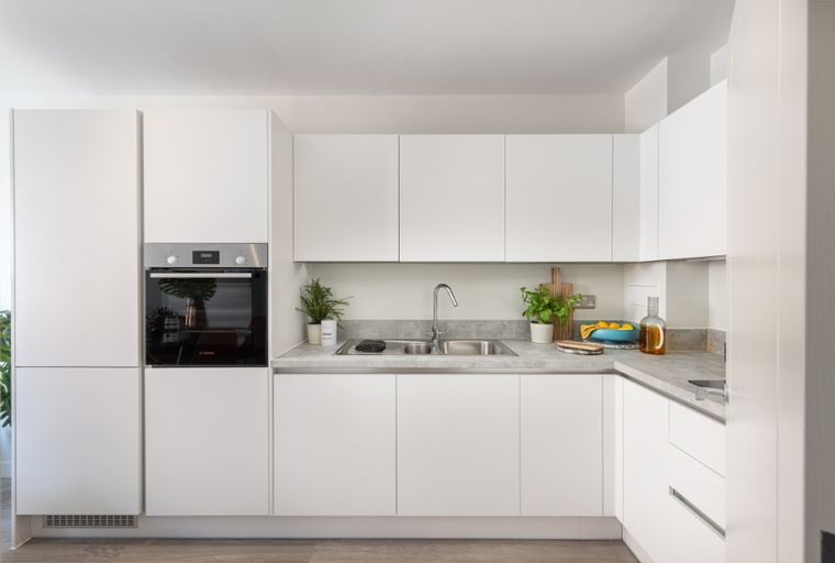 1 bedroom apartment for sale - Image 2