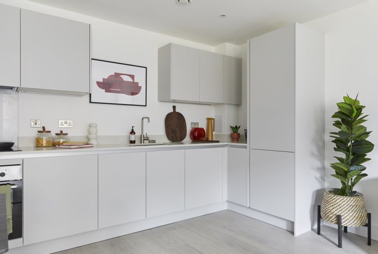 1 bedroom apartment for sale - Image 2