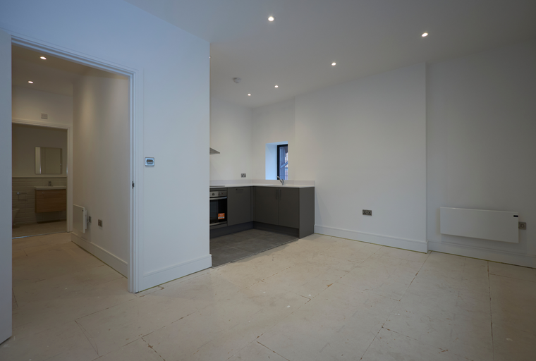 2 bedroom apartment for sale - Image 2