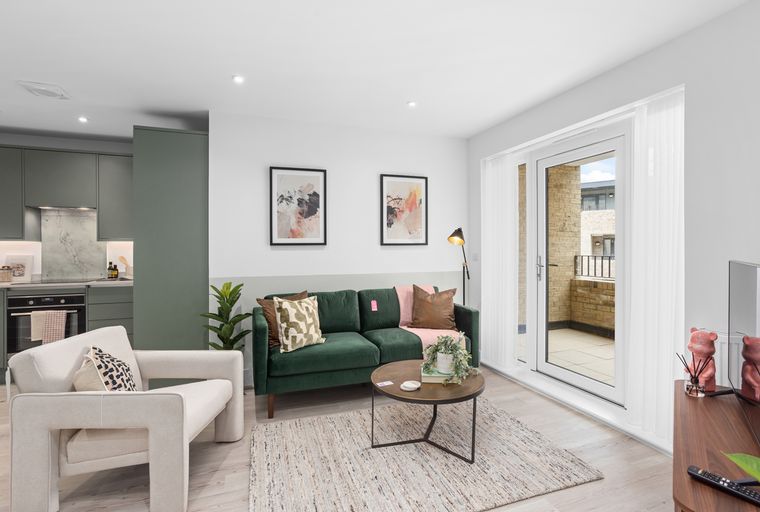 2 bedroom apartment for sale - Image 1