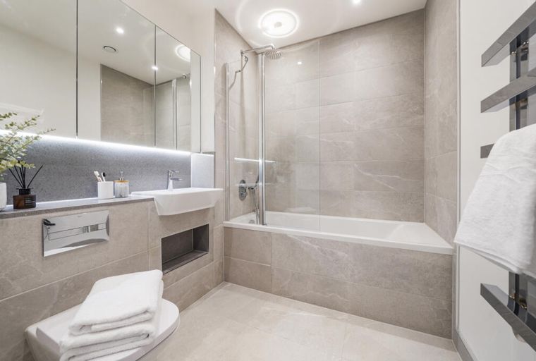 2 bedroom apartment for sale - Image 1