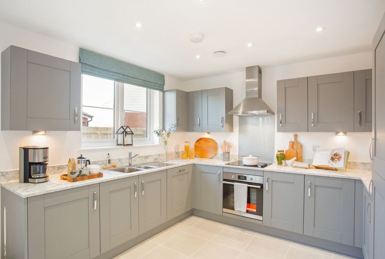 3 bedroom house for sale - Image 3
