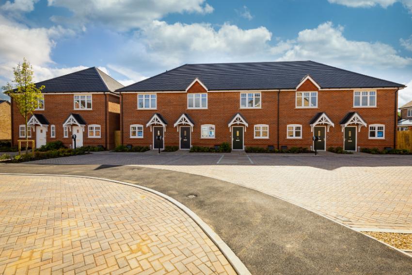 SO Resi Cranleigh - Thumbnail 2