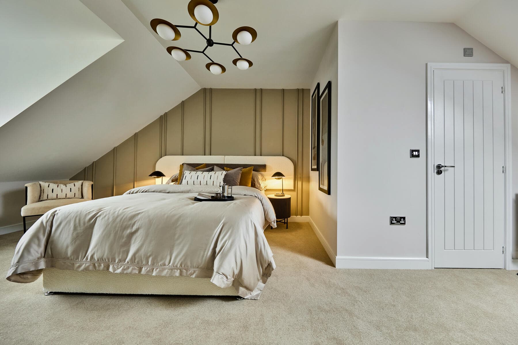 3 bedroom semi-detached with generous main bedroom - Image 1