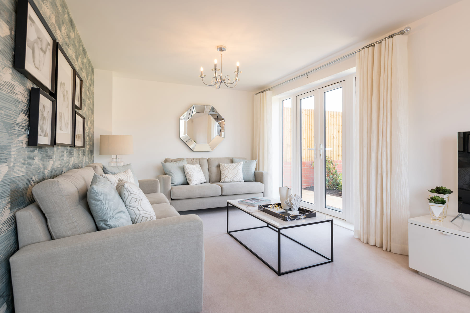 3 bedroom semi-detached with a private drive - Image 1