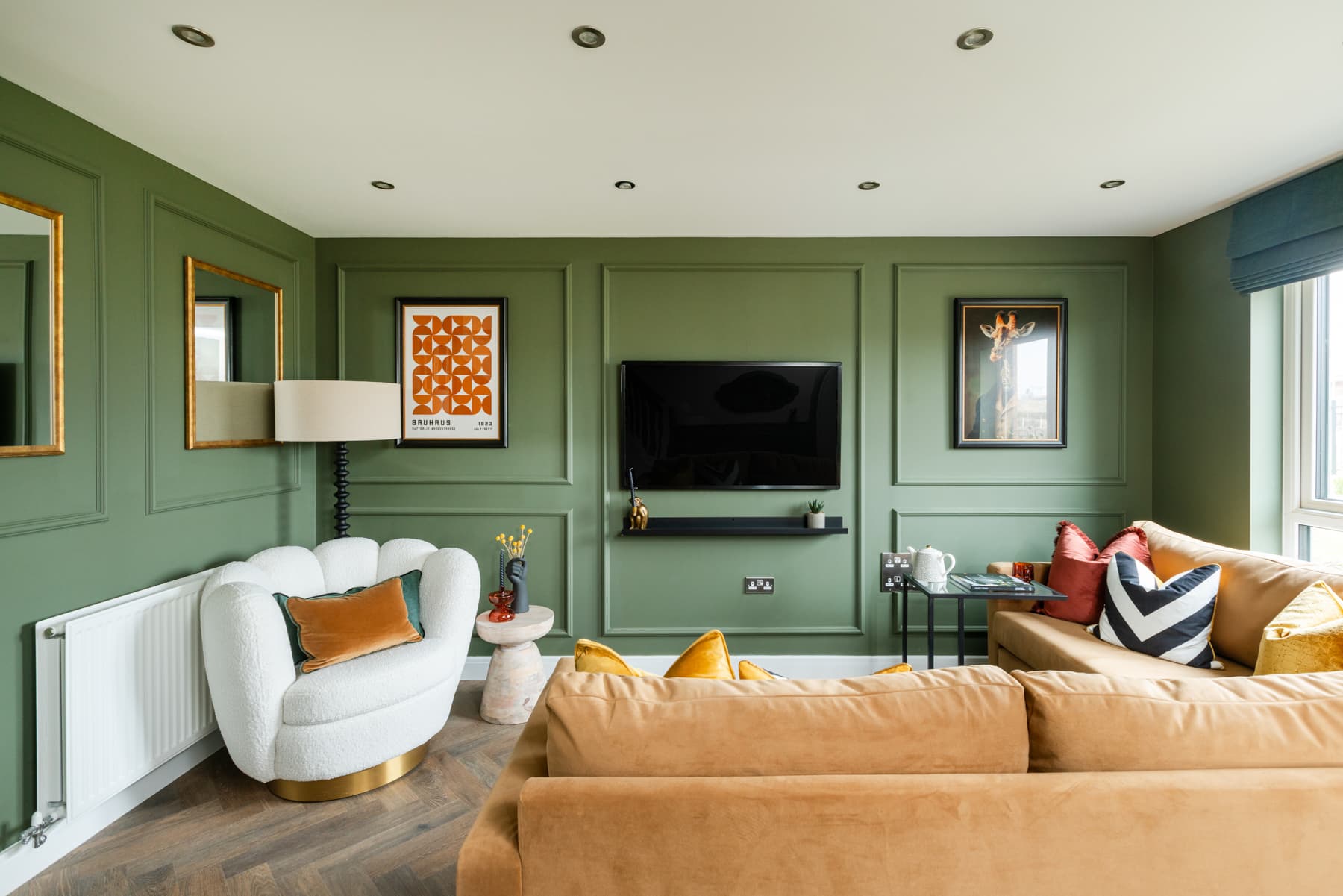 3 bedroom detached with integral garage - Image 1