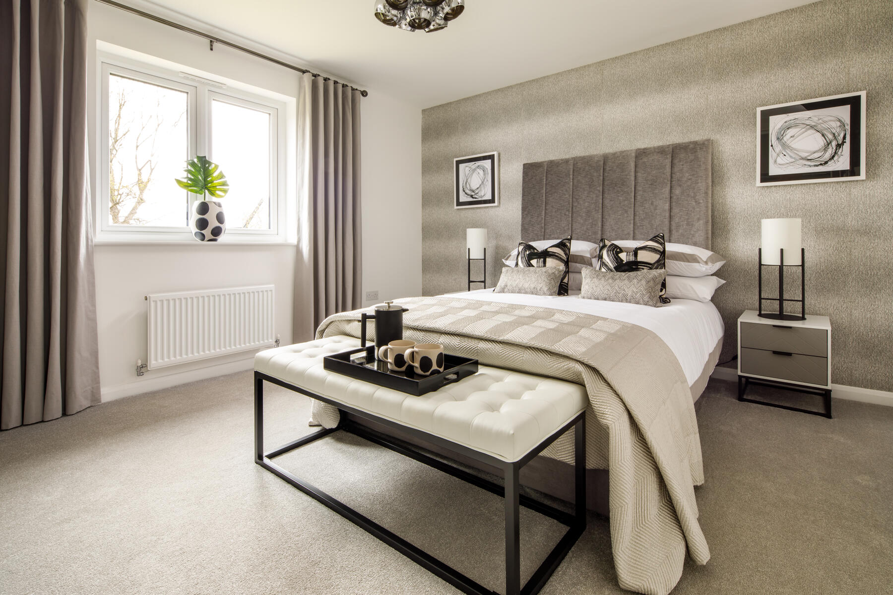 2 bedroom mid terrace with French doors to the rear garden - Image 1