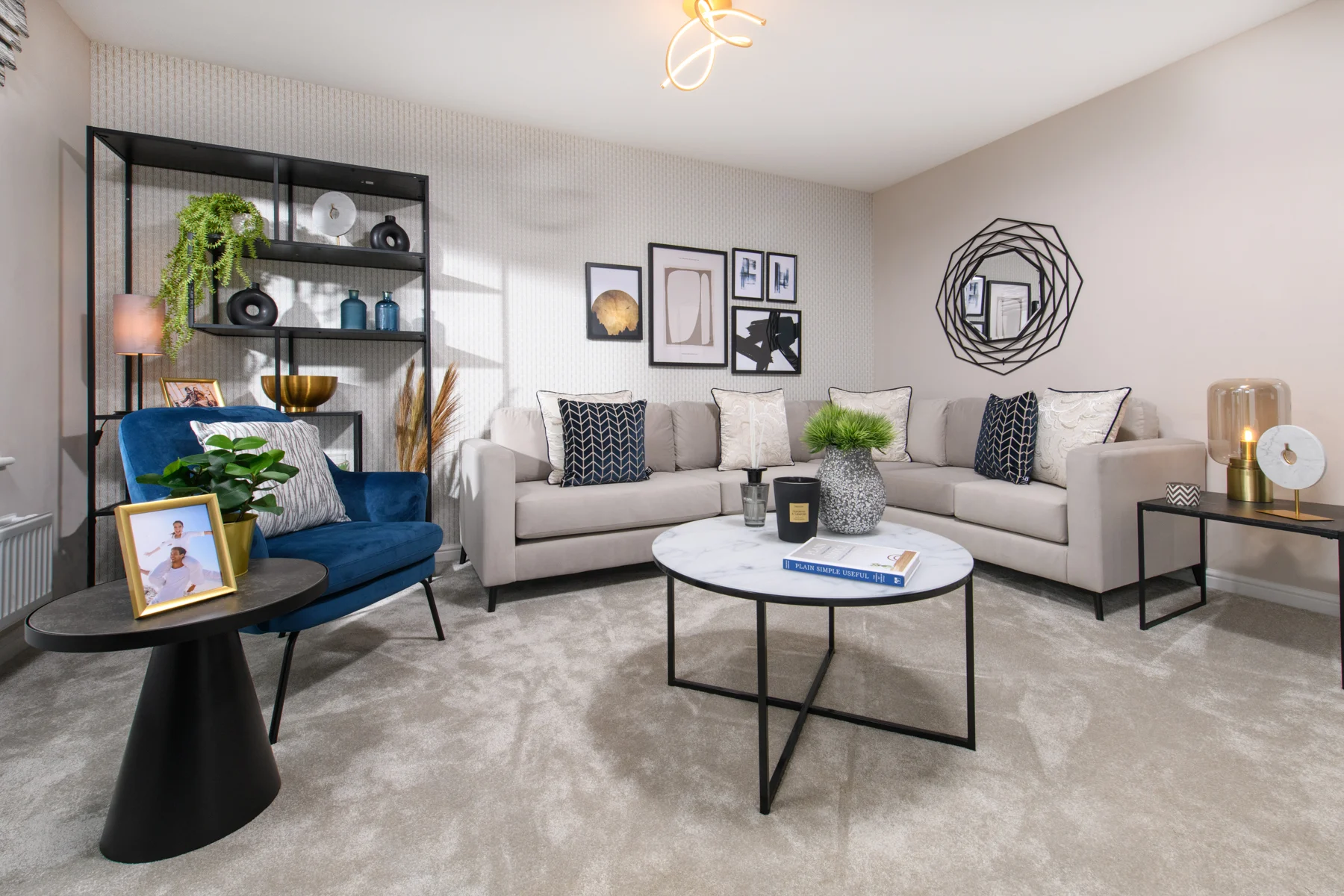 3 bedroom semi-detached with en-suite to main bedroom - Image 1