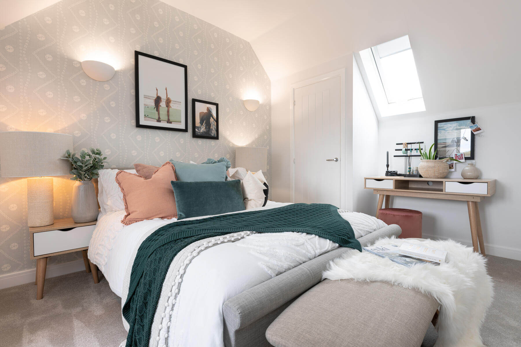 5 bedroom detached with upgrades included worth £26,638 - Image 1