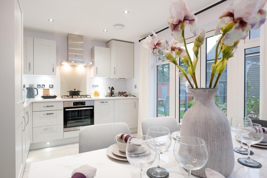 2 bedroom coach house with a Juliet balcony & personalise your new home - Image 2