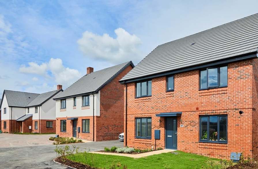 Hadley Grange At Clipstone Park