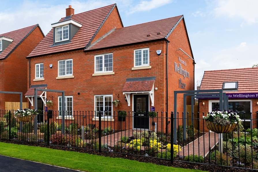Hadley Grange At Clipstone Park