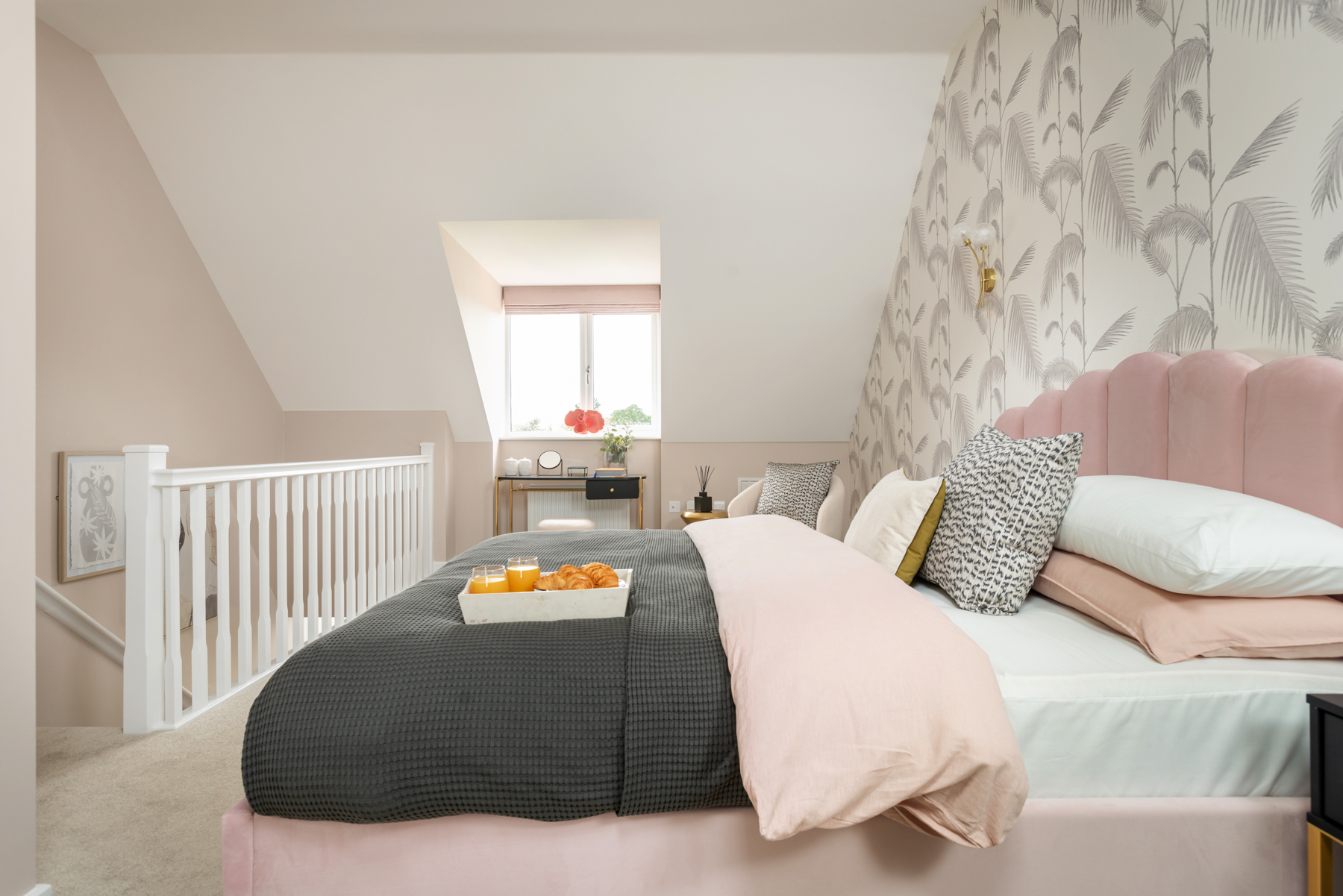 3 bedroom semi-detached with wow-worthy top floor bedroom - Image 1