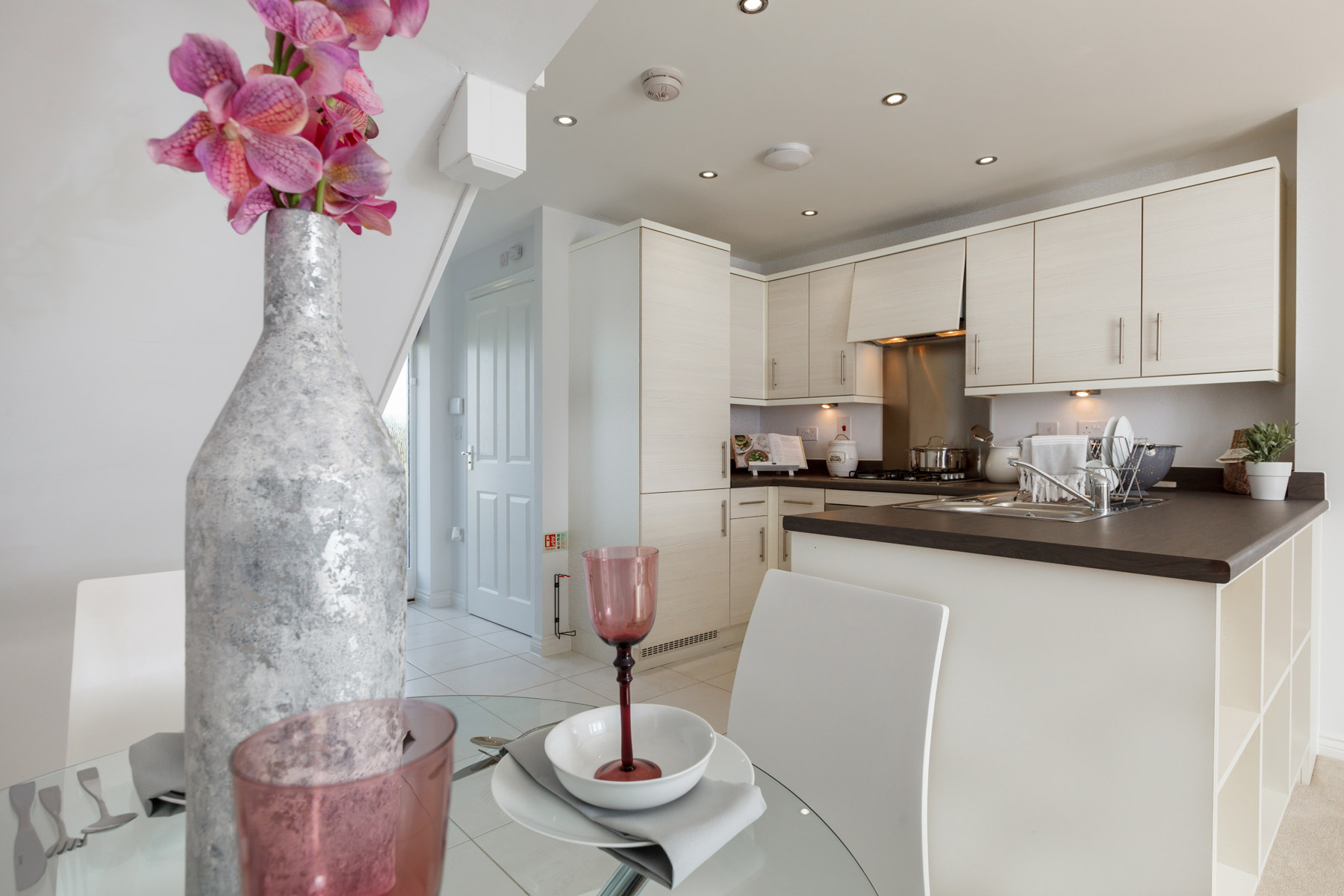 2 bedroom semi-detached with open views - Image 1