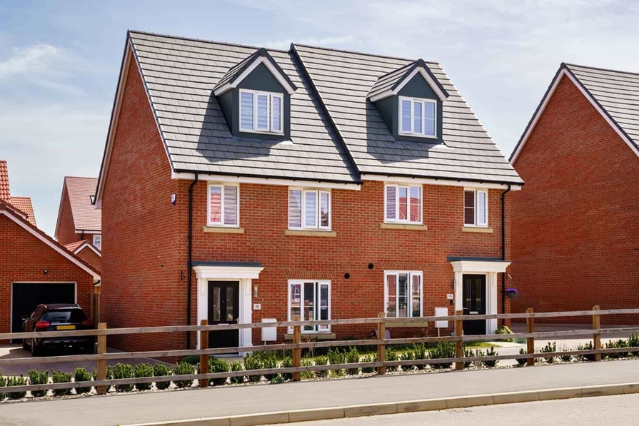 Lark Grange