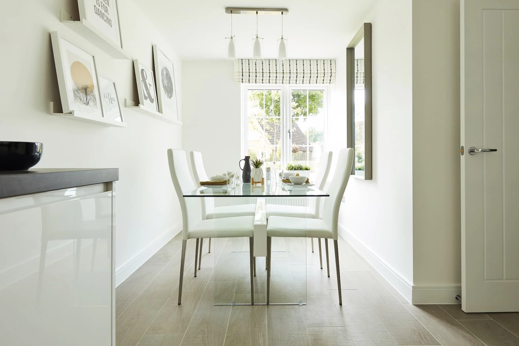 3 bedroom semi-detached with 2 parking spaces - Image 1