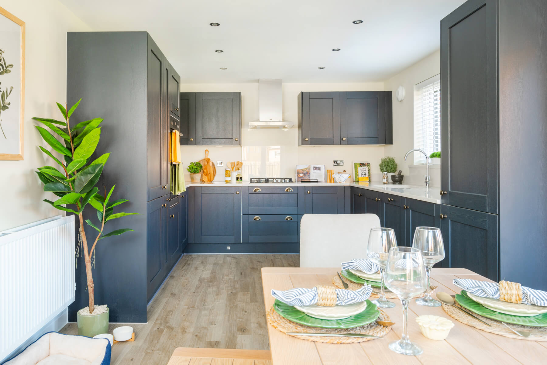 4 bedroom detached with triple driveway and single detached garage - Image 1