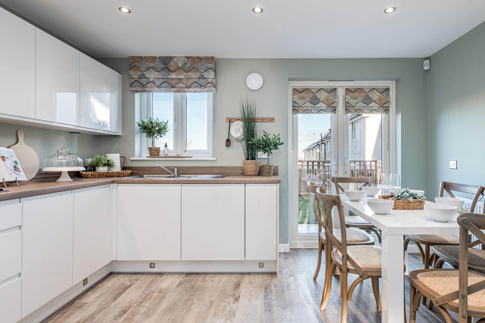 2 bedroom mid terrace with over £2,500 worth of upgrades - Image 3