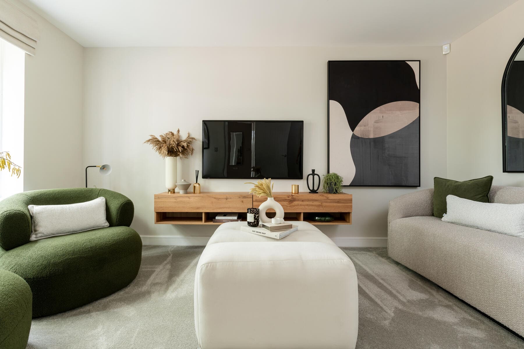 3 bedroom semi-detached with an open green space view - Image 1