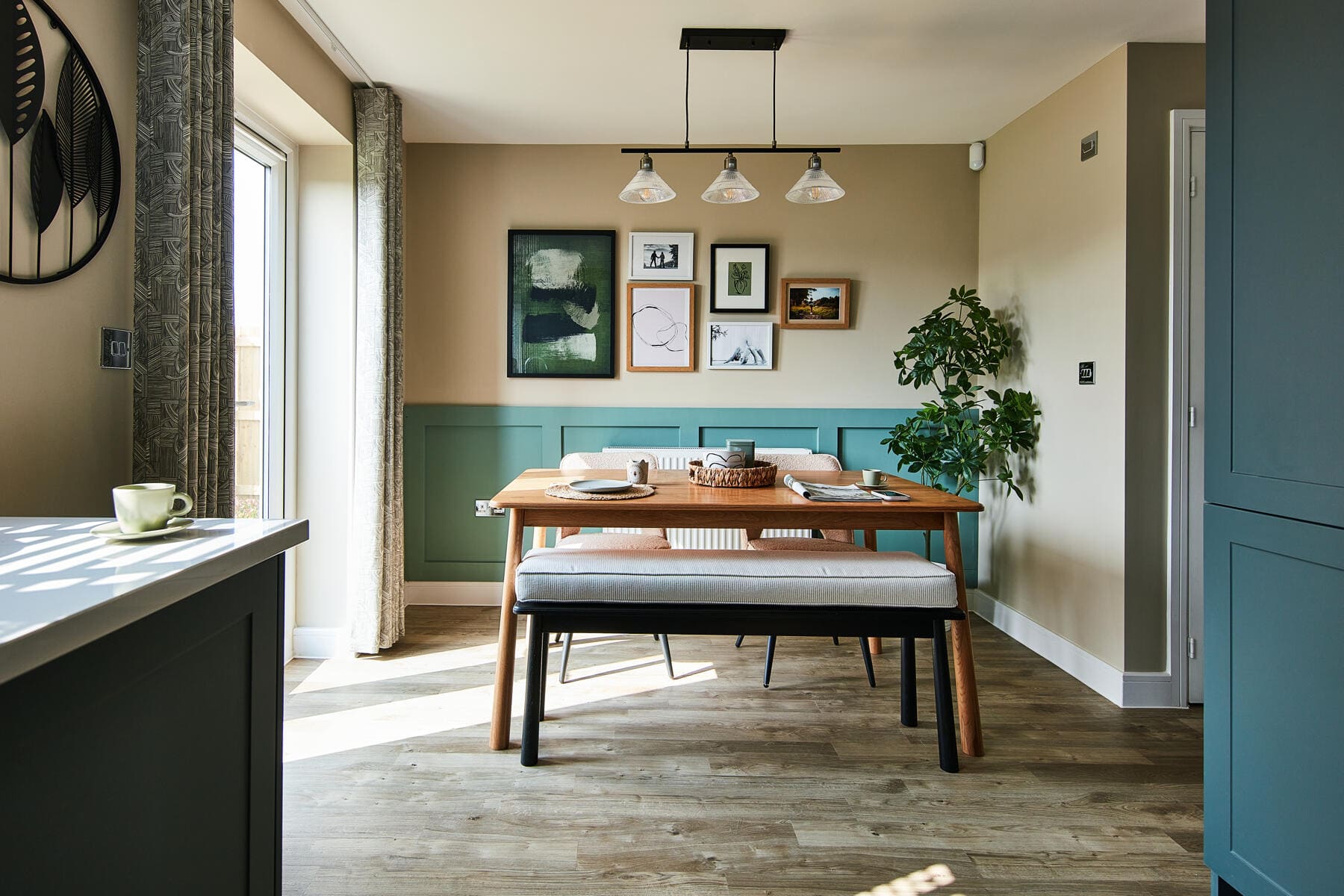 3 bedroom semi-detached – save on Stamp Duty - Image 1