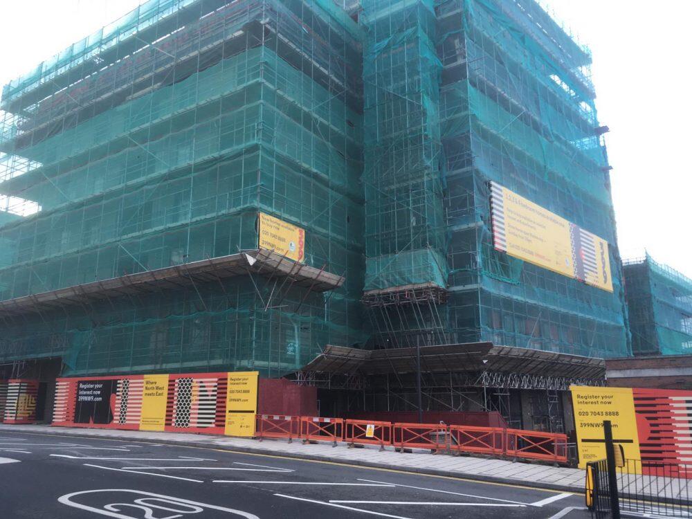 399 Edgware Road - Image 1