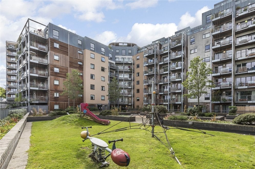 Seren Park Gardens - Image 1
